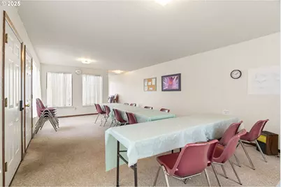 15928 NE Fremont St, Portland, OR 97230 - Photo 37