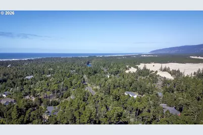 87977 Kelsie Way, Florence, OR 97439 - Photo 13