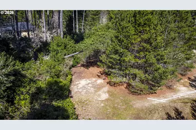 87977 Kelsie Way, Florence, OR 97439 - Photo 15