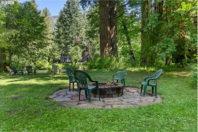 56483 McKenzie Hwy #14, McKenzie Bridge, OR 97413 - Photo 35