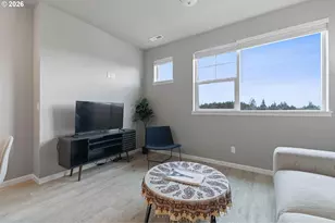 7016 SE Frasier Ln, Hillsboro, OR 97123 - Photo 11