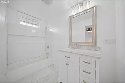 1006 Cowlitz Way, Kelso, WA 98626 - Photo 17