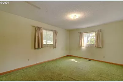 32084 Brooks Rd, Saint Helens, OR 97051 - Photo 11