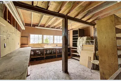 32084 Brooks Rd, Saint Helens, OR 97051 - Photo 17