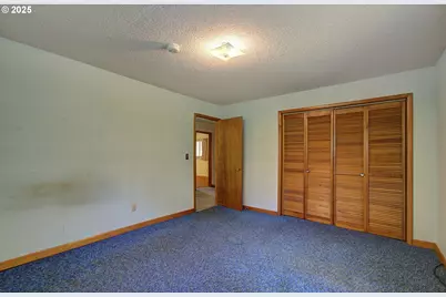 32084 Brooks Rd, Saint Helens, OR 97051 - Photo 15