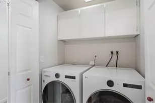 10900 SW 76th Pl, Portland, OR 97223 - Photo 29