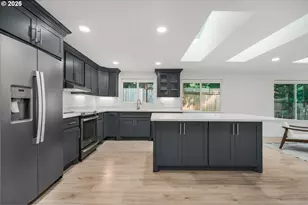 10220 SE Mt Scott Blvd, Portland, OR 97266 - Photo 13