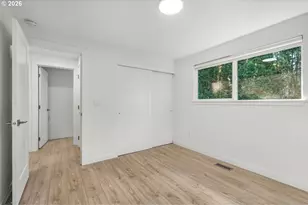 10220 SE Mt Scott Blvd, Portland, OR 97266 - Photo 5