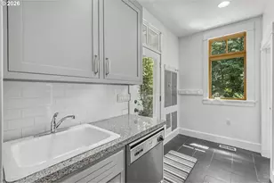 483 NW Skyline Crest Rd, Portland, OR 97229 - Photo 17