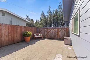 1617 Arthur St, North Bend, OR 97459 - Photo 35