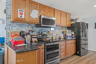 1617 Arthur St, North Bend, OR 97459 - Photo 15