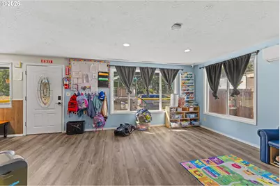 1617 Arthur St, North Bend, OR 97459 - Photo 5