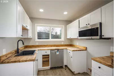 1879 G St, Springfield, OR 97477 - Photo 3