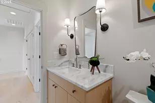 4643 N Gantenbein Ave, Portland, OR 97217 - Photo 33