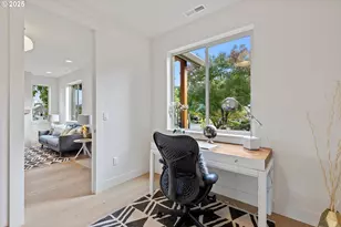 4643 N Gantenbein Ave, Portland, OR 97217 - Photo 5