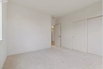 4643 N Gantenbein Ave, Portland, OR 97217 - Photo 31