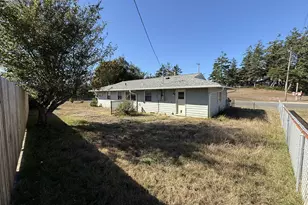 2975 Colorado Ave, North Bend, OR 97459 - Photo 23