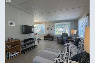 11448 SW Royal Villa Dr #167, Portland, OR 97224 - Photo 7
