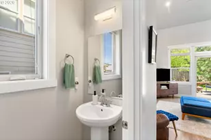 921 Goose Wy, Hood River, OR 97031 - Photo 33