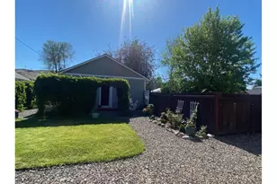 1005 Walnut St, Baker City, OR 97814 - Photo 29