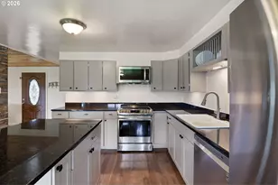 613 SE 5th St, Oakland, OR 97462 - Photo 19