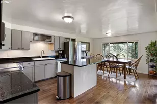 613 SE 5th St, Oakland, OR 97462 - Photo 21