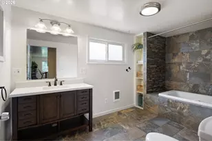 613 SE 5th St, Oakland, OR 97462 - Photo 29