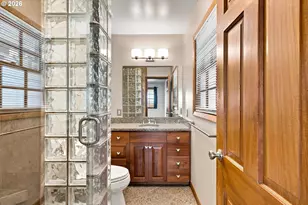 485 Country Club Ct, Lake Oswego, OR 97034 - Photo 25