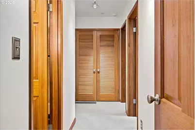 485 Country Club Ct, Lake Oswego, OR 97034 - Photo 19