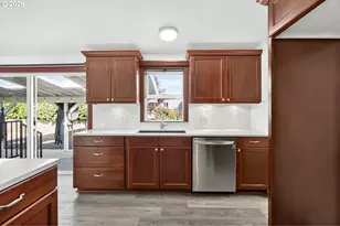 14751 Quail Grove Circle, Oregon City, OR 97045 - Photo 9