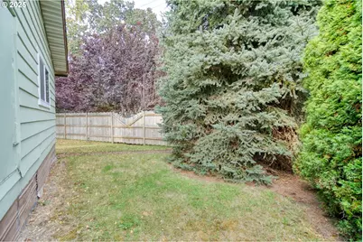 1411 NW 9th Ct, McMinnville, OR 97128 - Photo 7