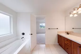 12606 NW Larry Ct, Portland, OR 97229 - Photo 15