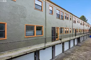 2025 SE Caruthers St, Portland, OR 97214 - Photo 25