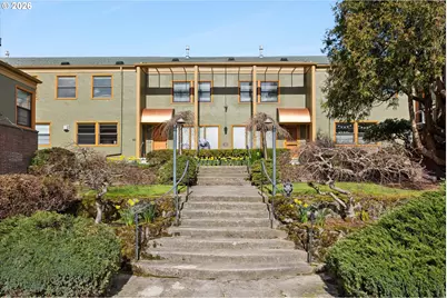 2025 SE Caruthers St #18, Portland, OR 97214 - Photo 1
