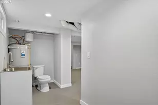 1826 NE 86th Ave, Portland, OR 97220 - Photo 21