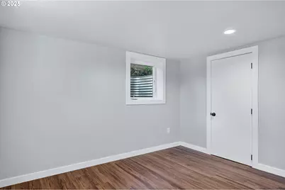 1826 NE 86th Ave, Portland, OR 97220 - Photo 13