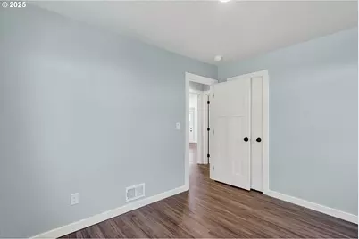 1826 NE 86th Ave, Portland, OR 97220 - Photo 15