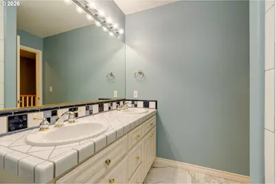 1081 NW Baker Crest Ct, McMinnville, OR 97128 - Photo 37