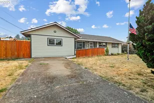 1610 NE 9th St, McMinnville, OR 97128 - Photo 3