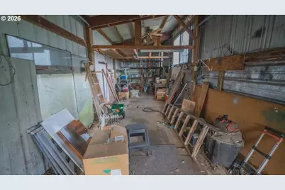 [Address not provided], Springfield, OR 97477 - Photo 23