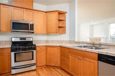 1113 W Powell Blvd, Gresham, OR 97030 - Photo 13