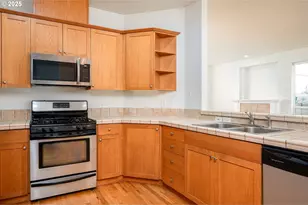 1113 W Powell Blvd, Gresham, OR 97030 - Photo 13