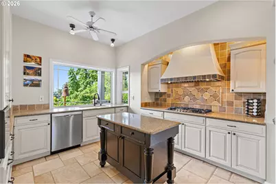 12436 SW 58th Ave, Portland, OR 97219 - Photo 5