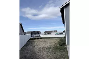 472 Cardinal Pl, Umatilla, OR 97882 - Photo 27