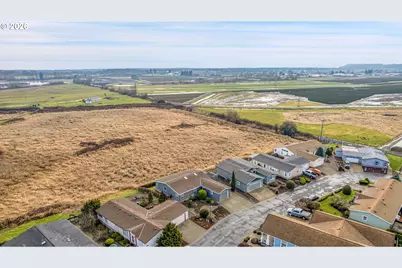 51398 SE Hood View Dr, Scappoose, OR 97056 - Photo 5