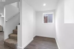 1241 NW Couch St, Camas, WA 98607 - Photo 23