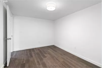 1241 NW Couch St, Camas, WA 98607 - Photo 31