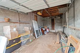 1241 NW Couch St, Camas, WA 98607 - Photo 39