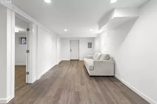 1241 NW Couch St, Camas, WA 98607 - Photo 27