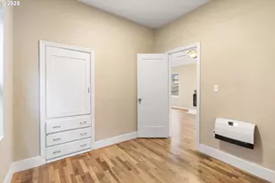 1241 NW Couch St, Camas, WA 98607 - Photo 13